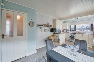 Photo 25- click for photo gallery